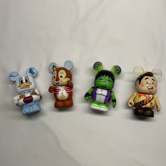 Disney Vinylmation Donald, Dale, She-Hulk and Russell - lot of 4 - Picture 2 of 11